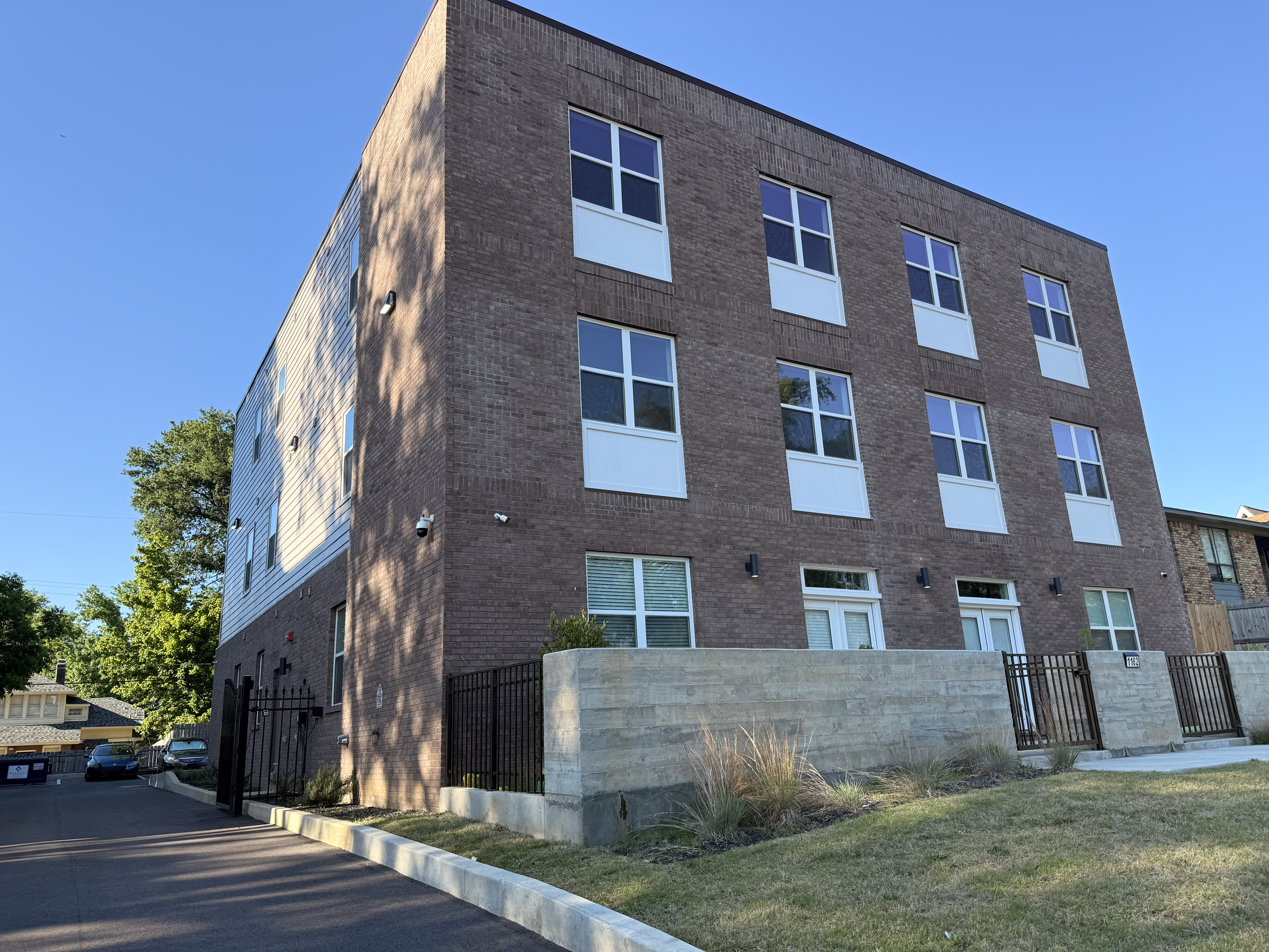 1162 Peabody – Wood-frame structural framing